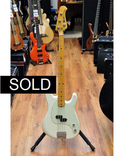 Ernie Ball Music Man Cutlass Ivory White Maple Mint